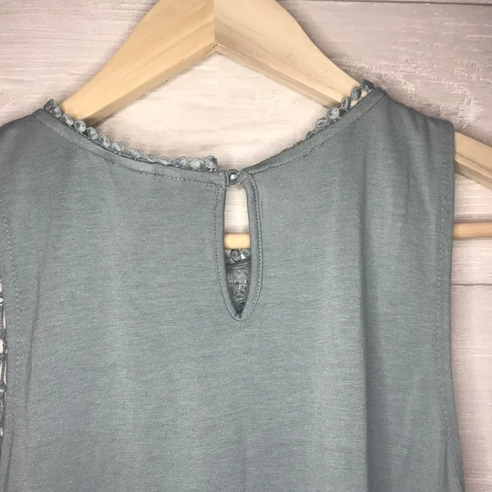 H&M Dressy Detailed Tank - Picture 5 of 5